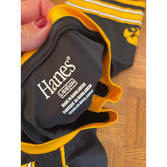 University of Iowa Hawkeyes jersey size large - Picture 4 of 4